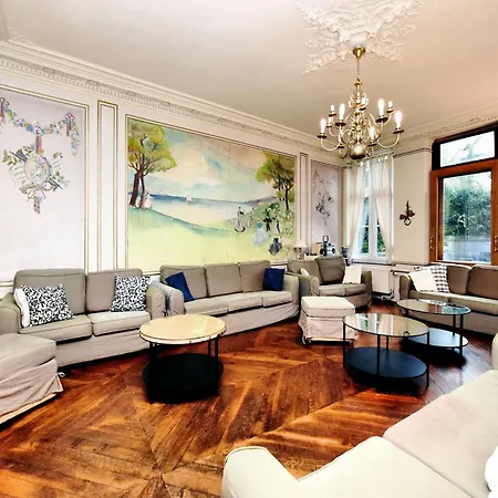 Stylish With Sauna, Cleaning Included Holiday home