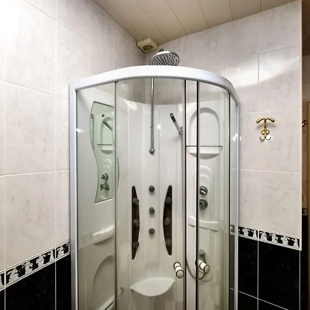 Holiday home Stylish With Sauna, Cleaning Included